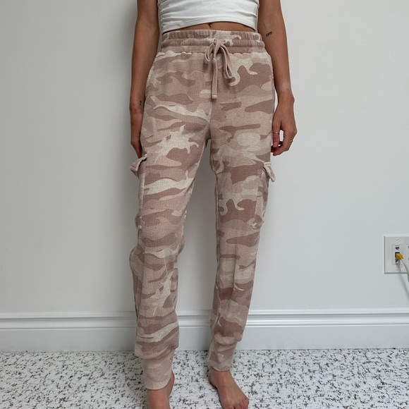 Waffle Knit joggers and crew neck - Picture 4 of 5